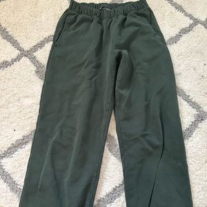 dark green brandy melville rosa sweatpants